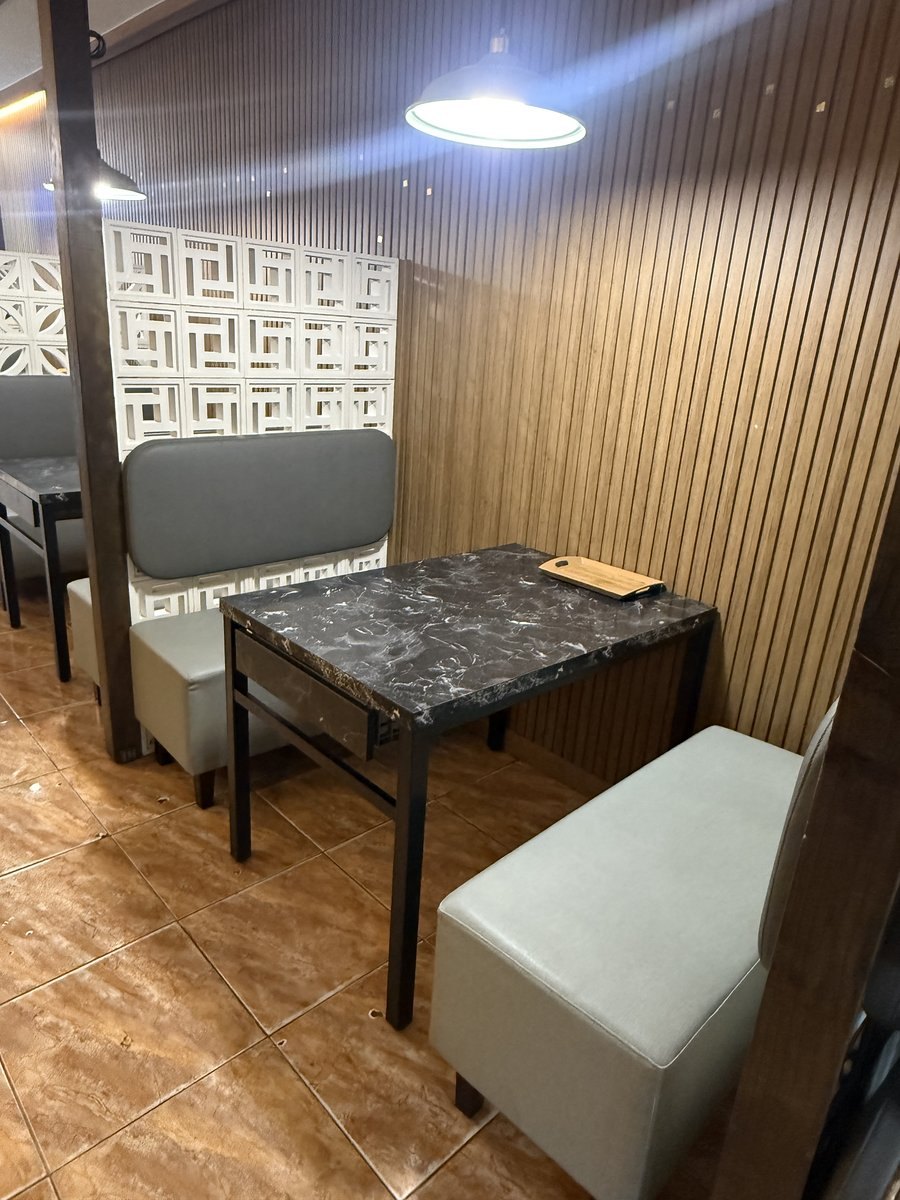 부산 연산동 20평 양꼬치 전문점, 한식집 자리에 테이블 배기부터